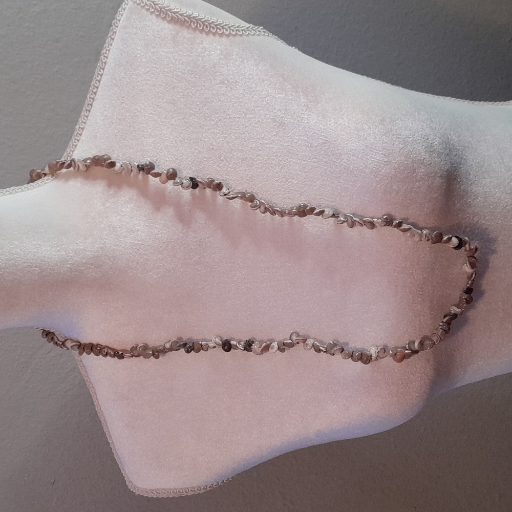 Natural Seashell Necklace 36 Inches 🌊7